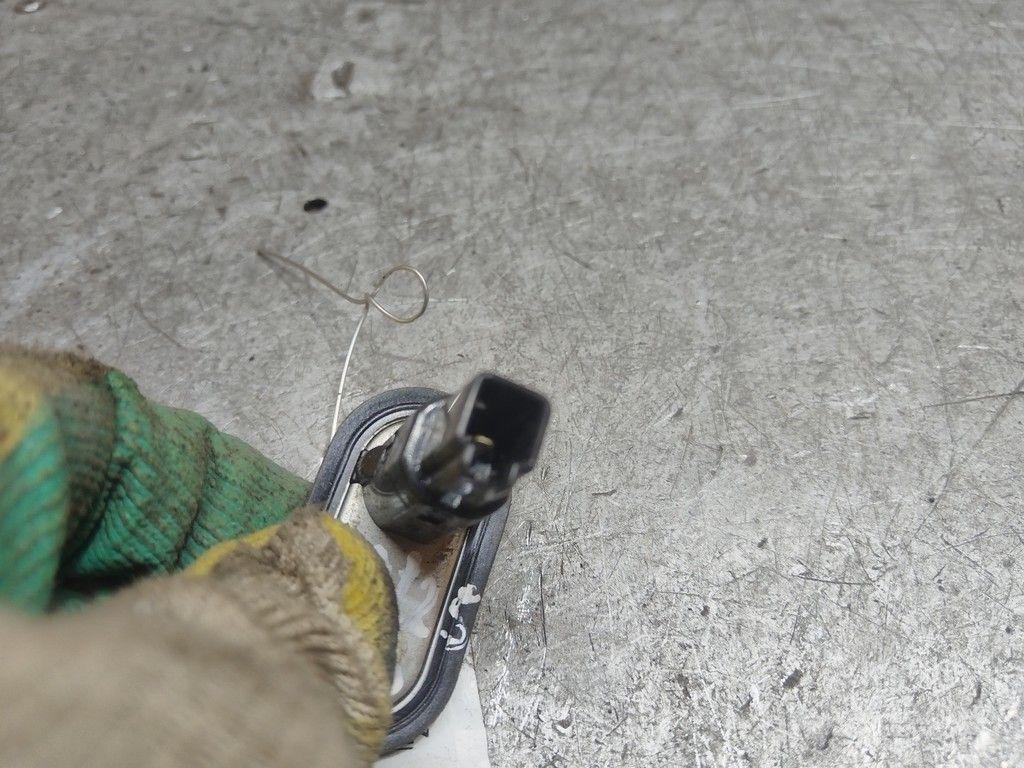 Выключатель концевой (концевик) R7U4AC Toyota Corolla Verso - Фото 3