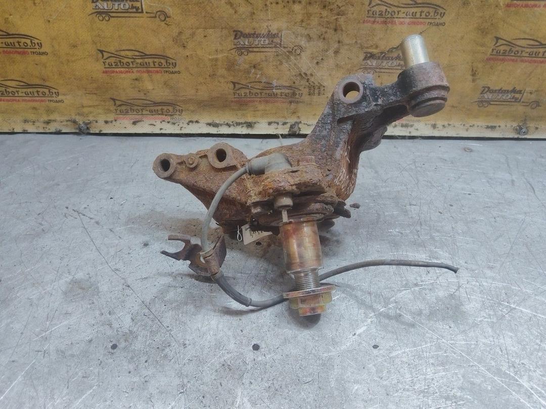 Кулак задний правый KV3ZEN Mazda Xedos 6 - Фото 5