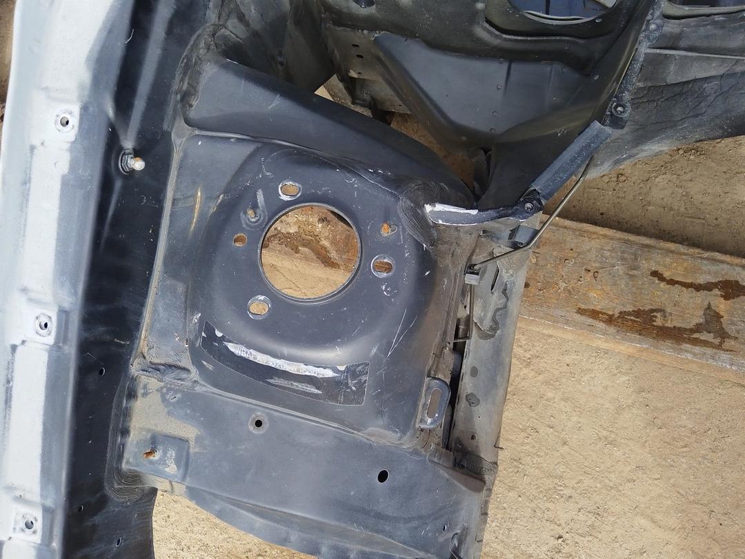 Лонжерон правый NAOOKX BMW X5 E53 undefined
