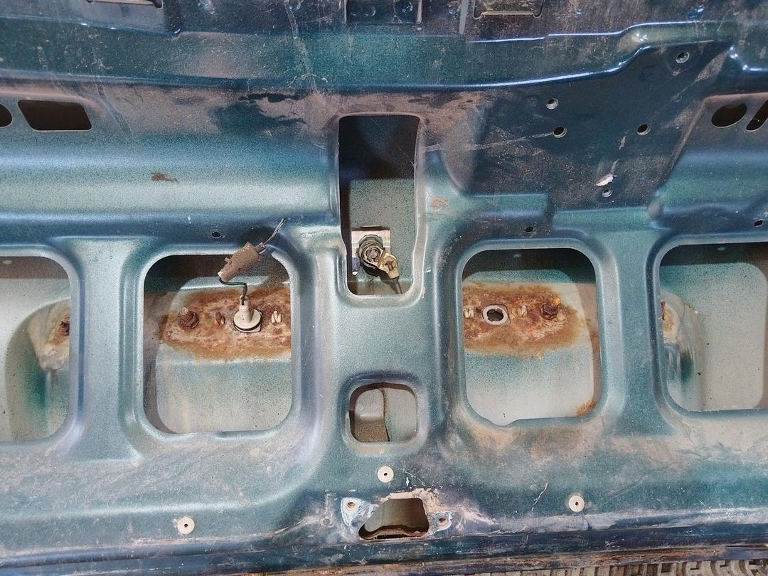 Крышка багажника (дверь 3-5) J31DAL Hyundai Accent undefined