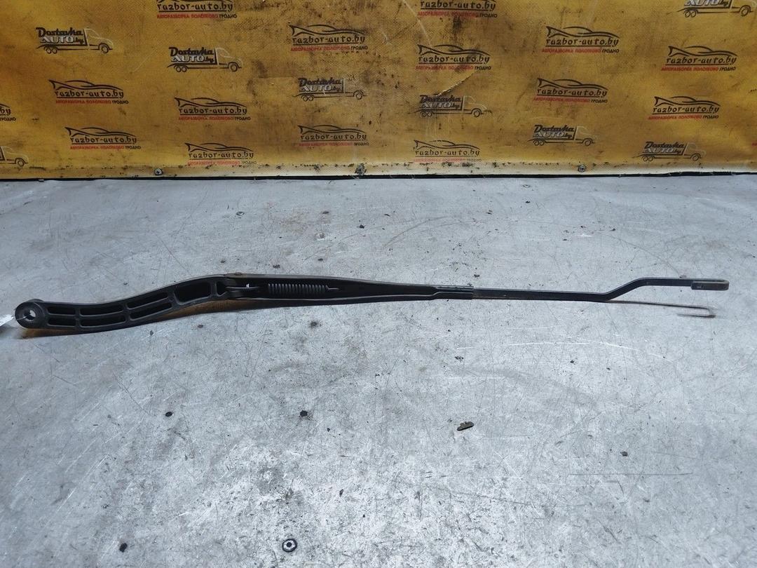 Щеткодержатель (поводок стеклоочистителя, дворник) 2AX9G3 Opel Vectra купить в магазине запчастей бу