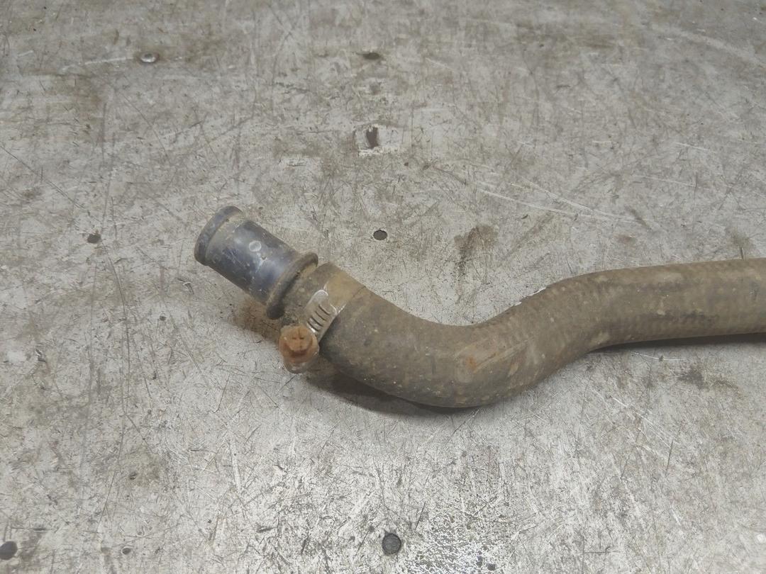 Патрубок отопителя (печки) SH3U3K Peugeot 406 купить с доставкой