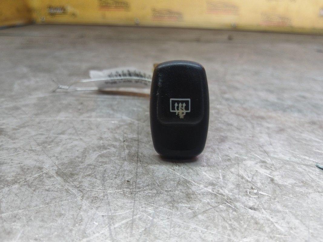 Кнопка обогрева заднего стекла 6Y7318 Kia Shuma