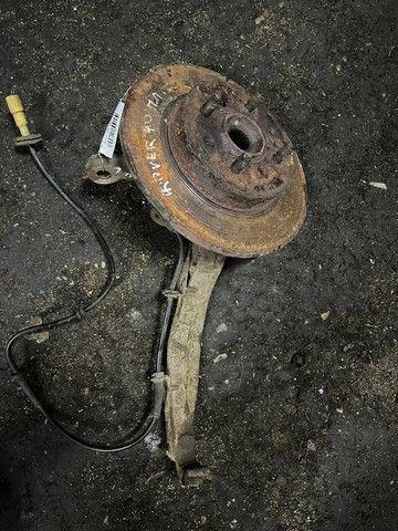 Кулак поворотный правый I8O93E Rover 400