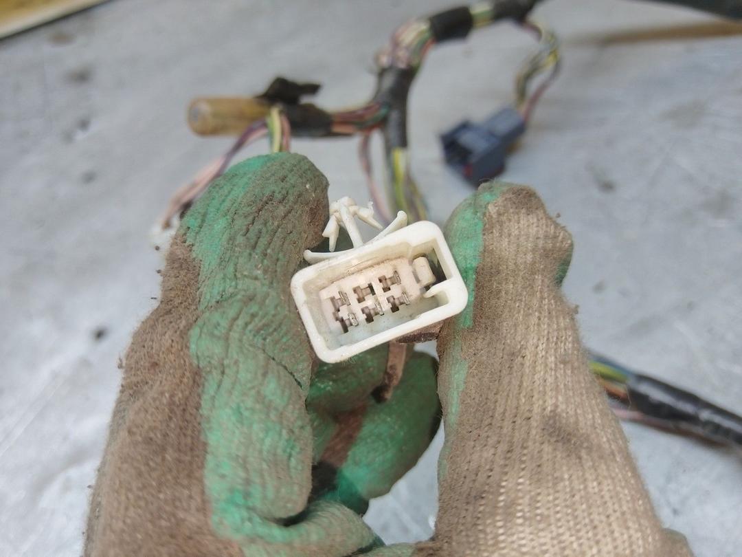 Проводка двери передней левой D7W1IS Toyota Corolla купить с доставкой. Огромный выбор запчастей и марок авто. У нас есть практически все.