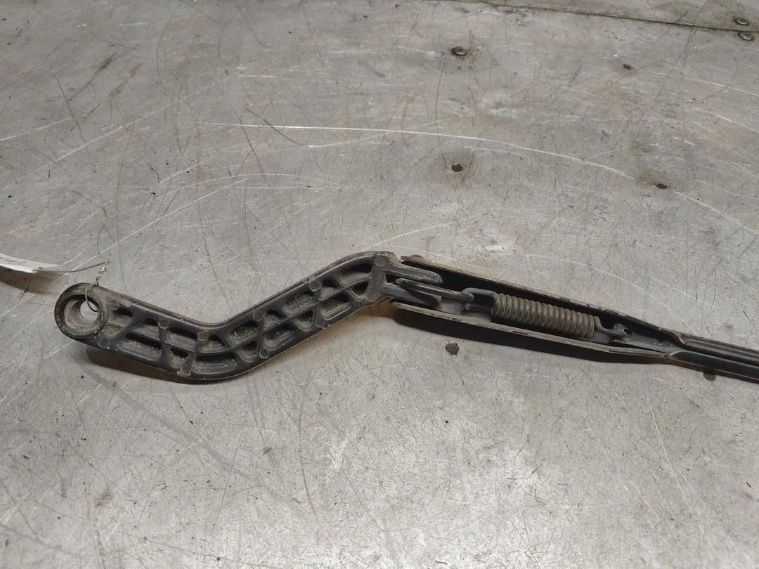 Щеткодержатель (поводок стеклоочистителя, дворник) S0G35M Citroen Saxo купить с доставкой