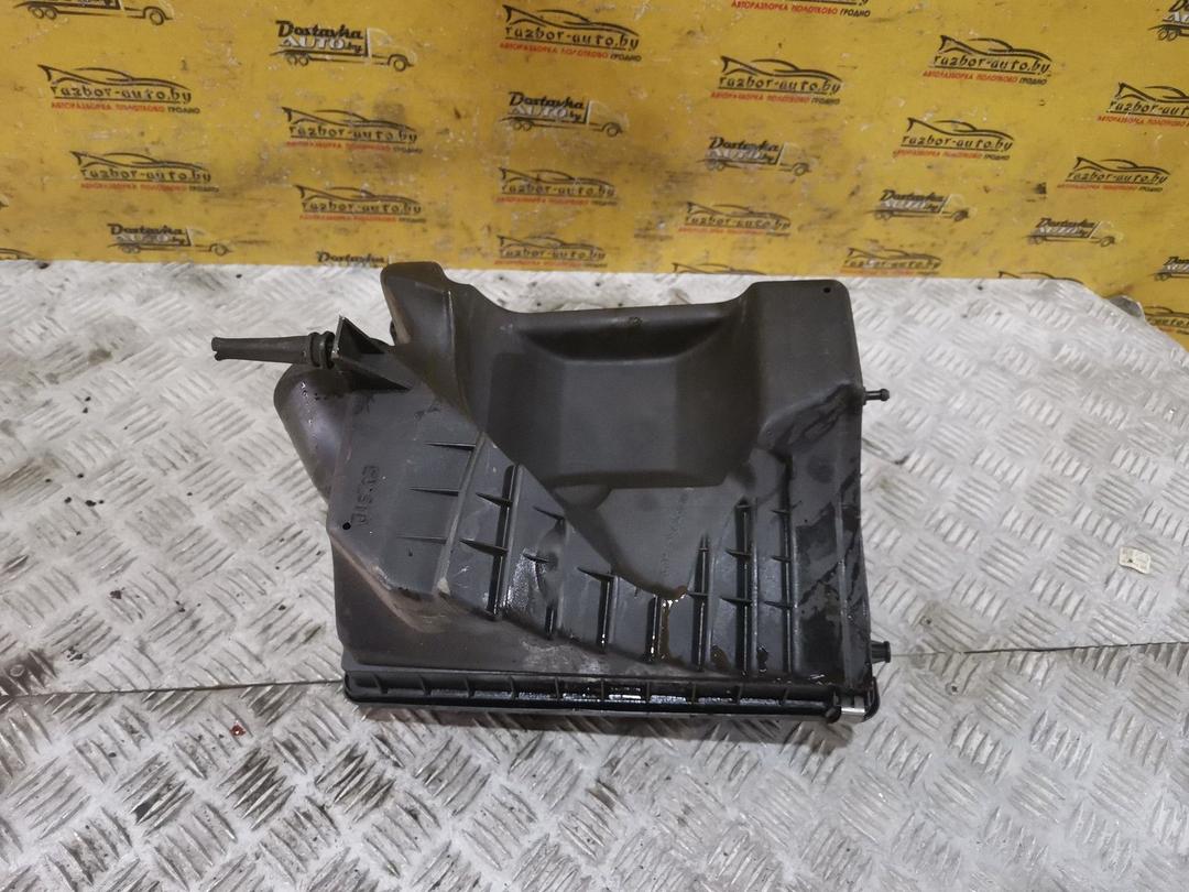 Корпус воздушного фильтра V8FEU3 Opel Omega - Фото 2