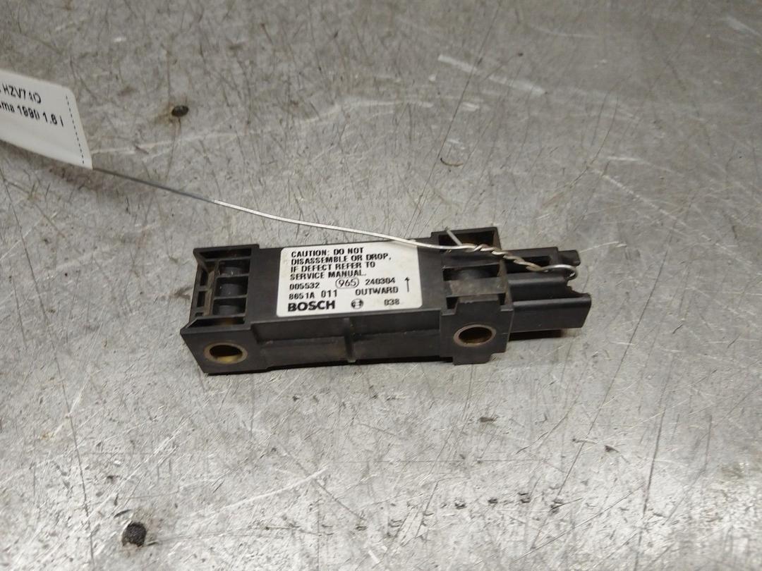 Датчик удара HZV74O Mitsubishi Carisma - Фото 1