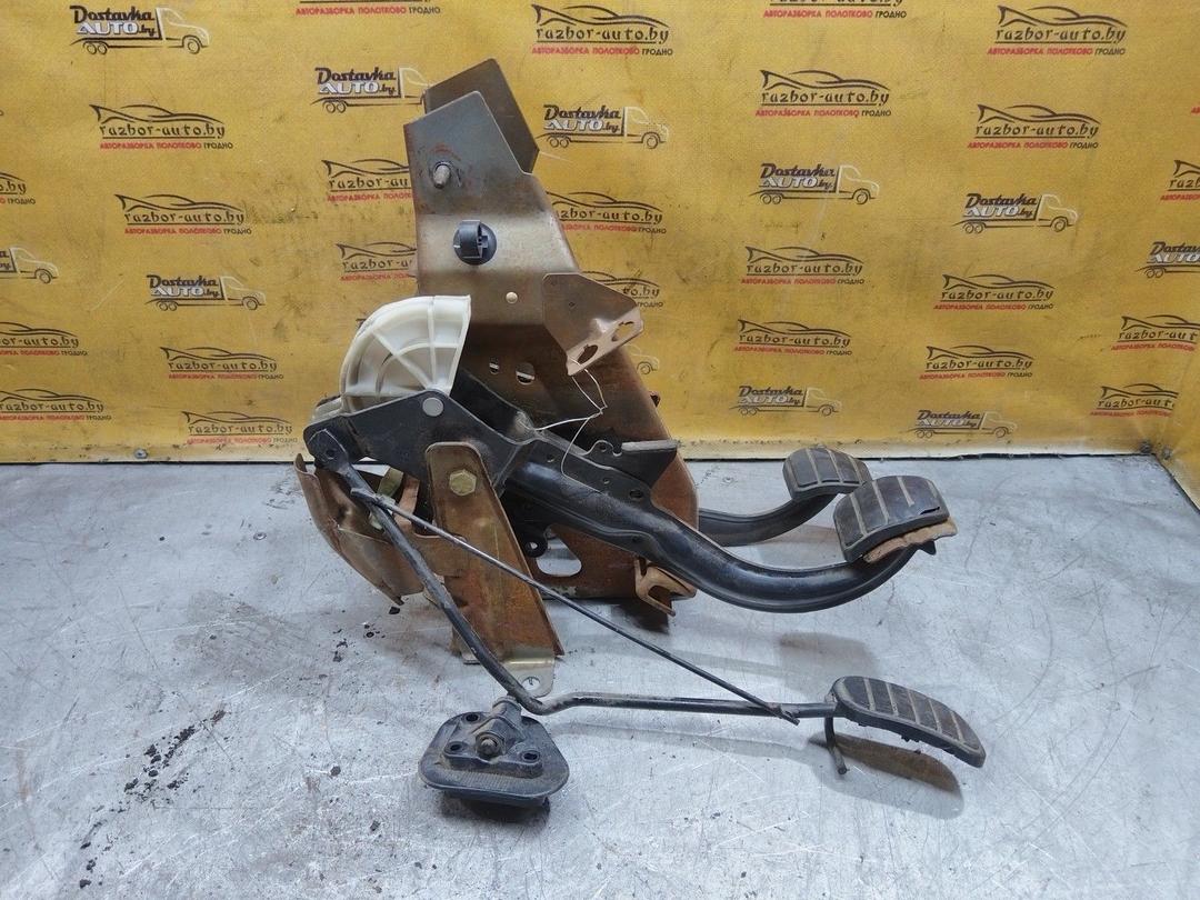 Узел педальный (блок педалей) NK73Y2 Renault Laguna купить