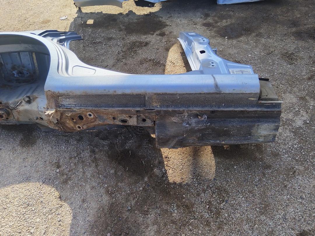 Стойка кузовная центральная правая HAXDPP Ford Fiesta купить в магазине запчастей бу