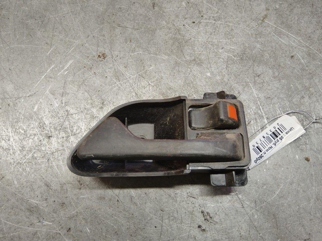 Ручка внутренняя передняя правая 47QM99 Ford Sierra