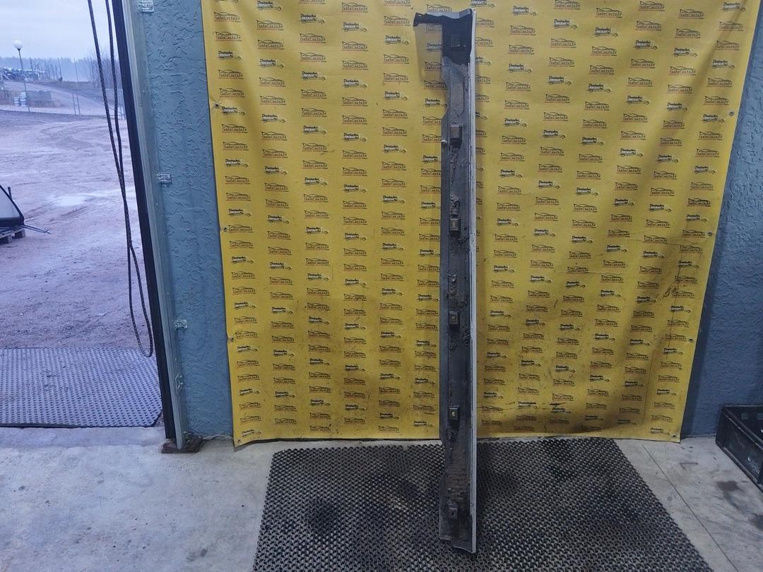 Накладка на порог наружная левая 7124HS Opel Vectra купить в магазине запчастей бу