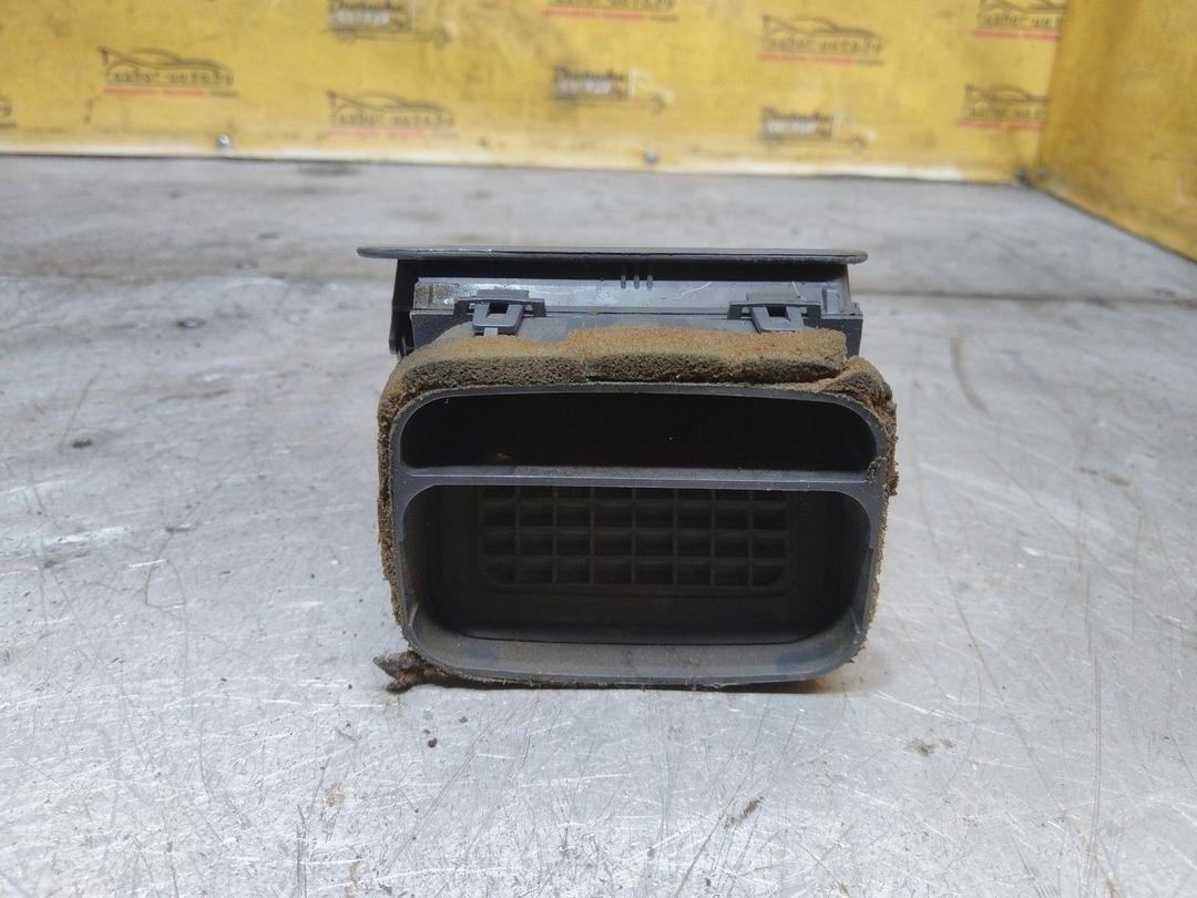 Дефлектор обдува салона L3WRI7 Peugeot 806 купить с доставкой