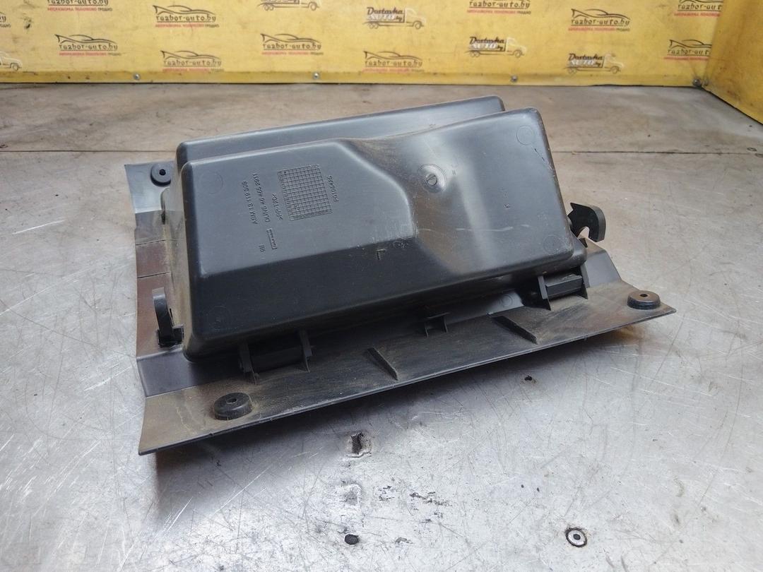 Бардачок XYWS93 Opel Meriva купить в магазине запчастей бу