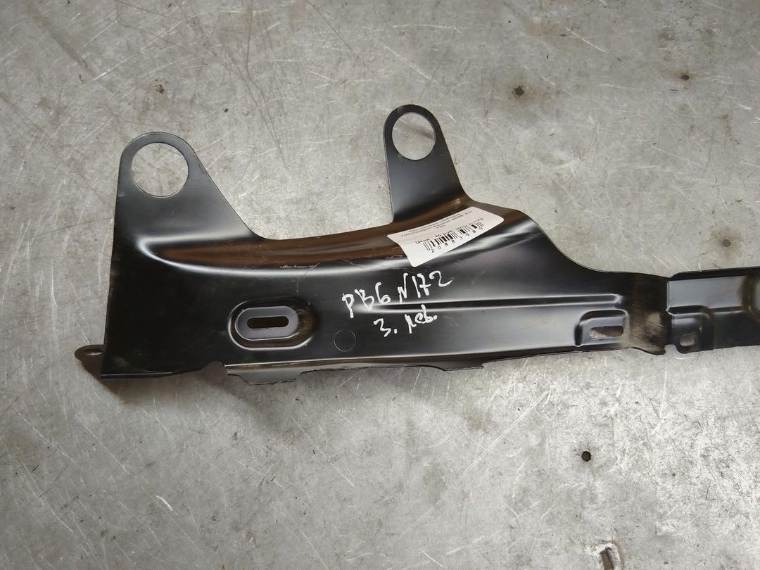 Кронштейн U8PQD2 Volkswagen Passat купить