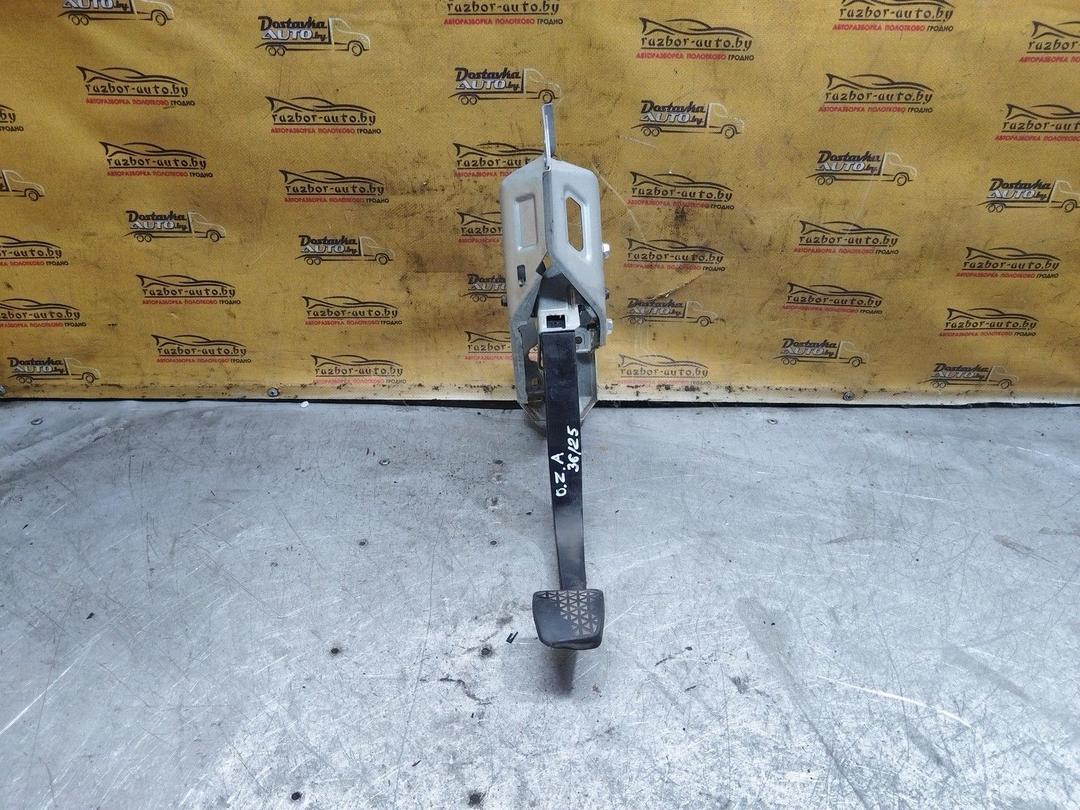 Педаль сцепления KLHBPV Opel Zafira