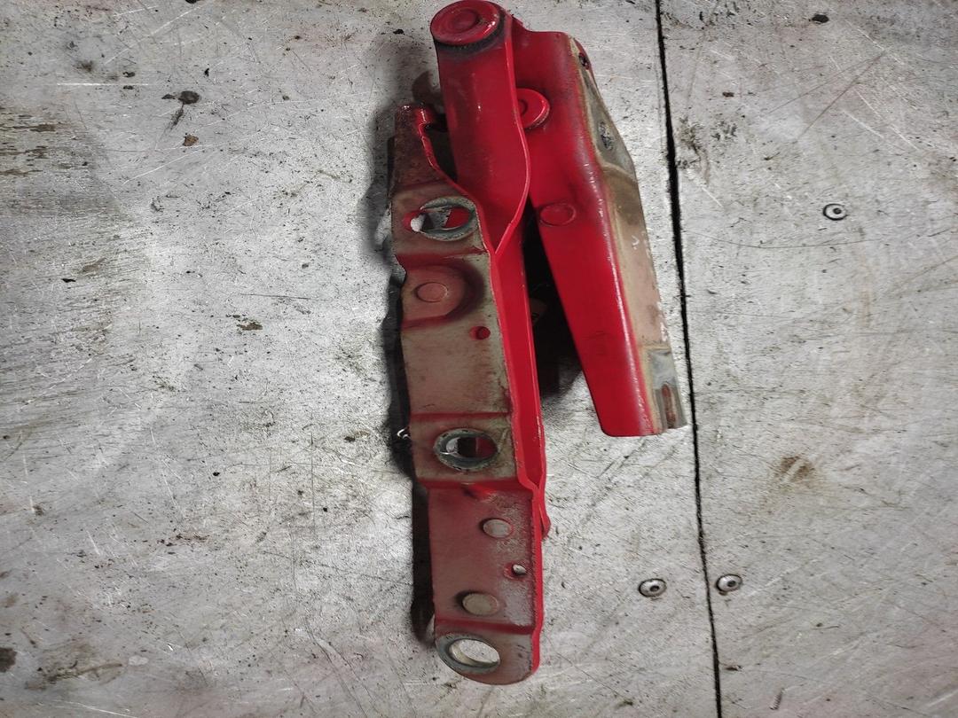 Петля крышки багажника F15CHO Audi 80 - Фото 2