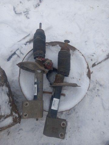 Амортизатор передний левый 4IW49W Peugeot 307 - Фото 2