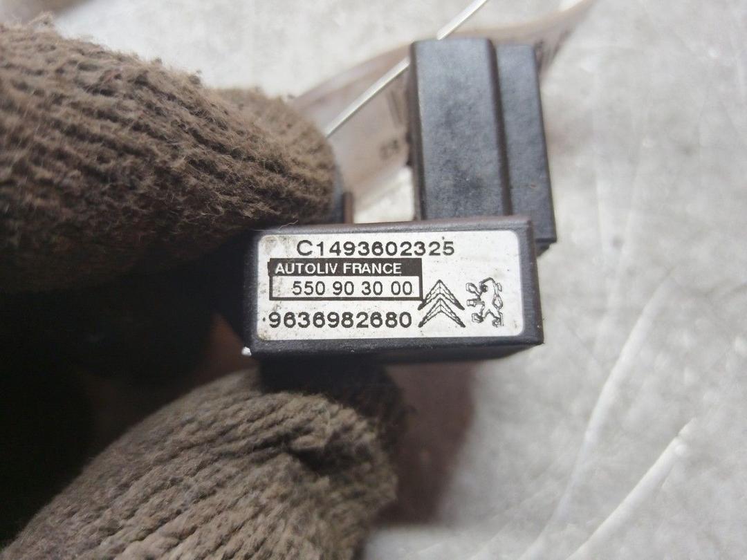 Датчик удара X8U1X4 Peugeot 406 купить в магазине запчастей бу