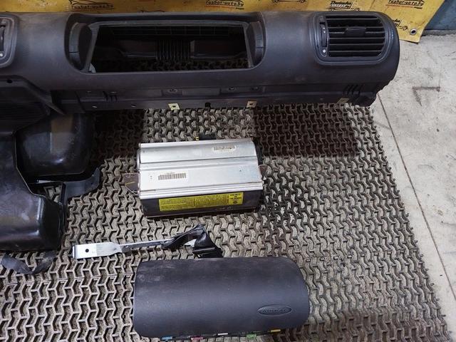 Панель передняя салона (торпедо) HUWE2T Seat Toledo купить на авторазборке