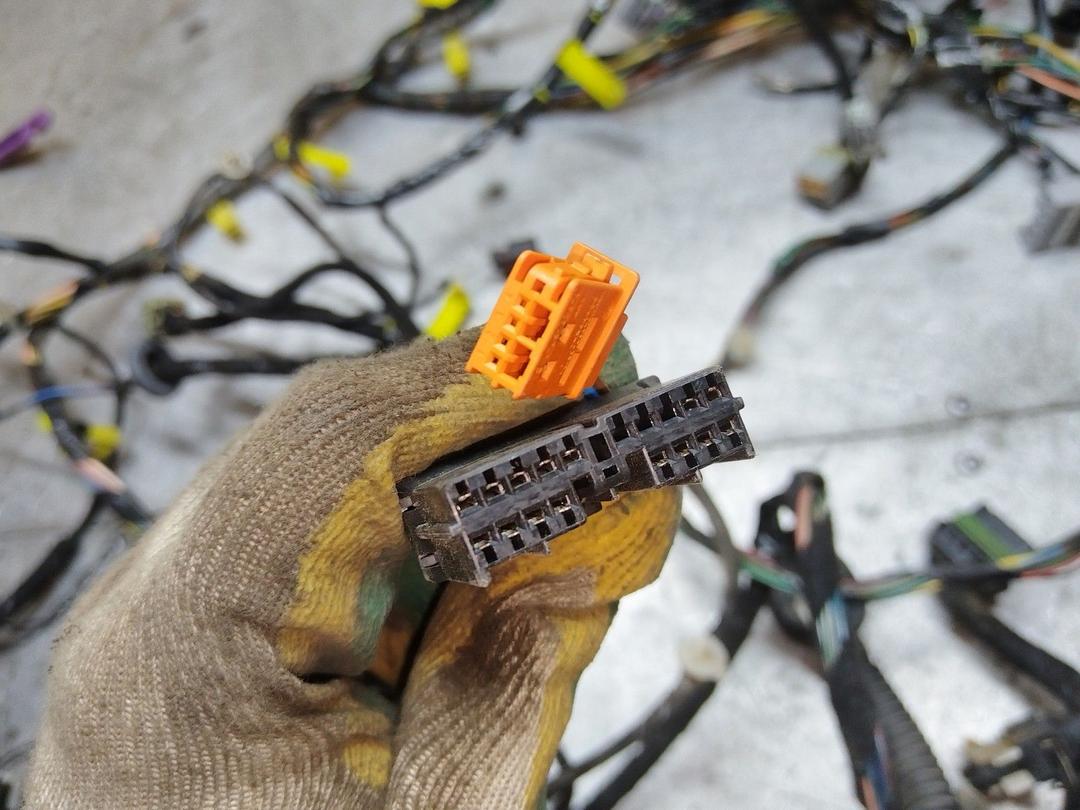 Проводка крышки багажника D3RVJ2 Volvo V40 - Фото 20