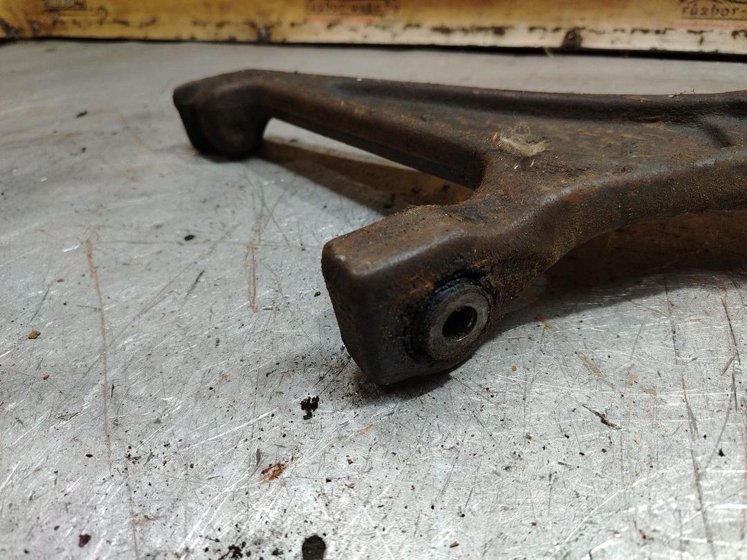 Рычаг передний правый PCHRW7 Peugeot 106 - Фото 4