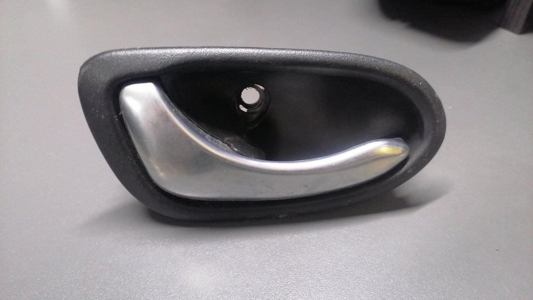 Ручка внутренняя задняя левая QZYNPZ Nissan Primera