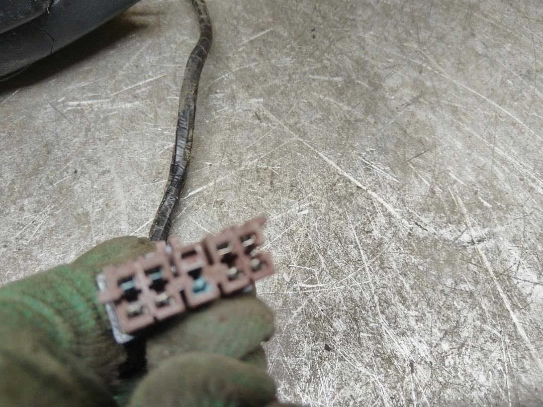 Зеркало наружное правое Z6IWG0 Peugeot 806 купить на авторазборке