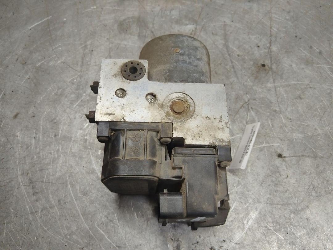 Блок ABS 4XD75Q Toyota Corolla