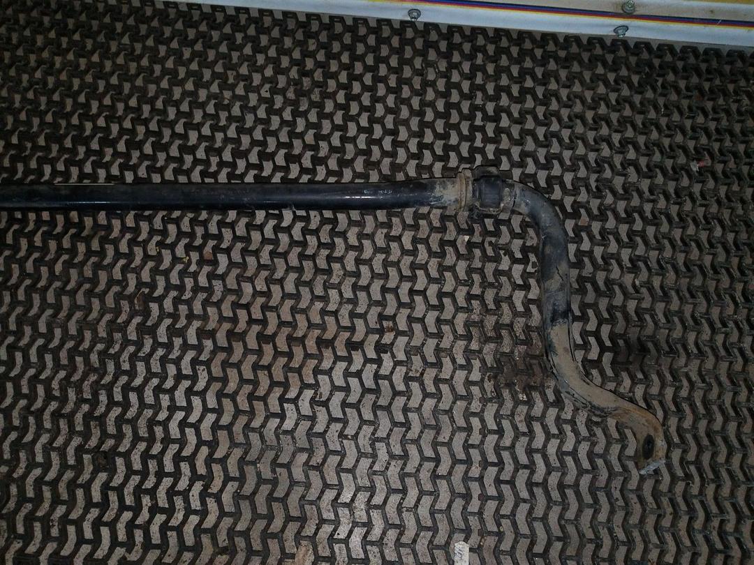 Стабилизатор подвески (поперечной устойчивости) передний CYJN8V Volkswagen Passat купить с доставкой