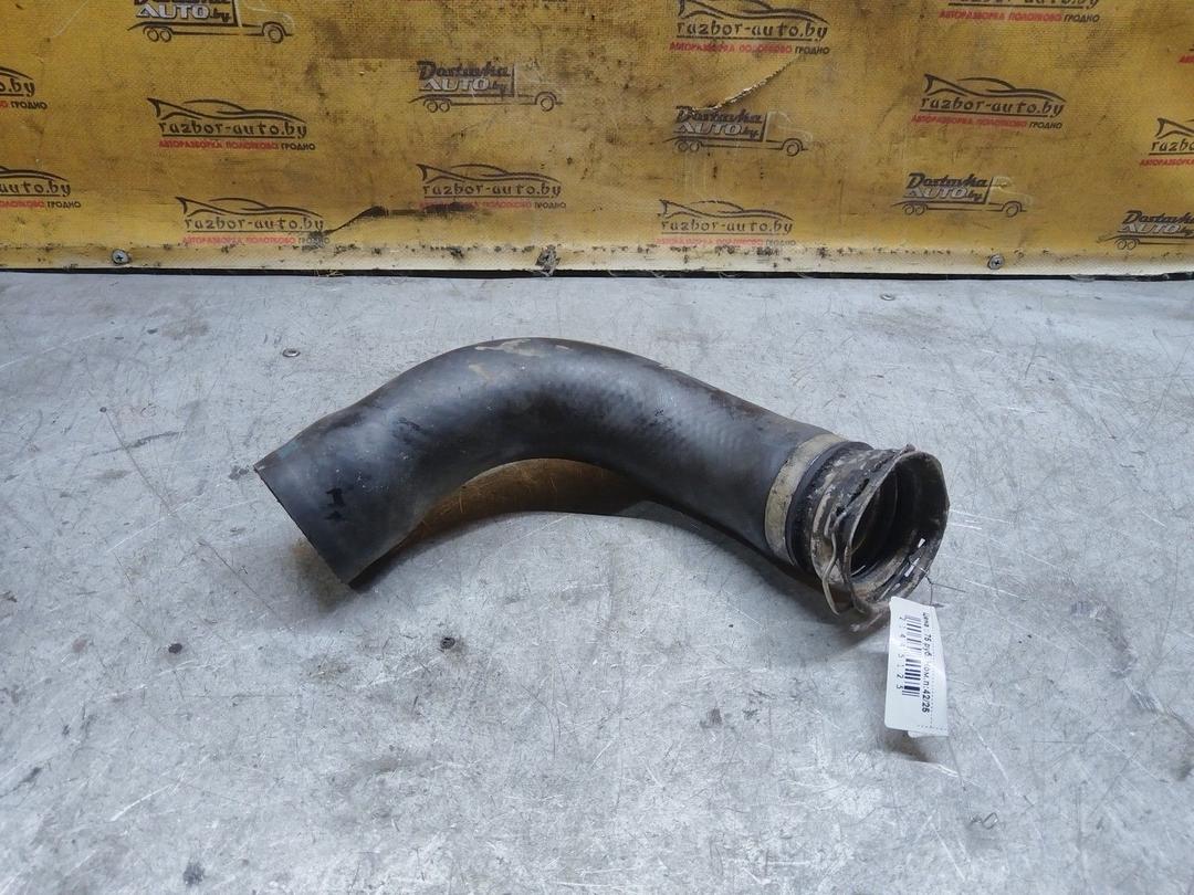 Патрубок интеркулера 7U0PMY Toyota Corolla Verso - Фото 2