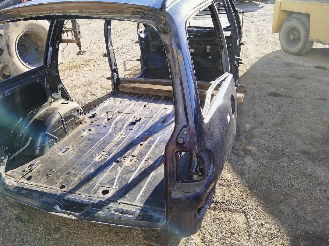 Крыло заднее правое J7TYXF Seat Alhambra купить с доставкой