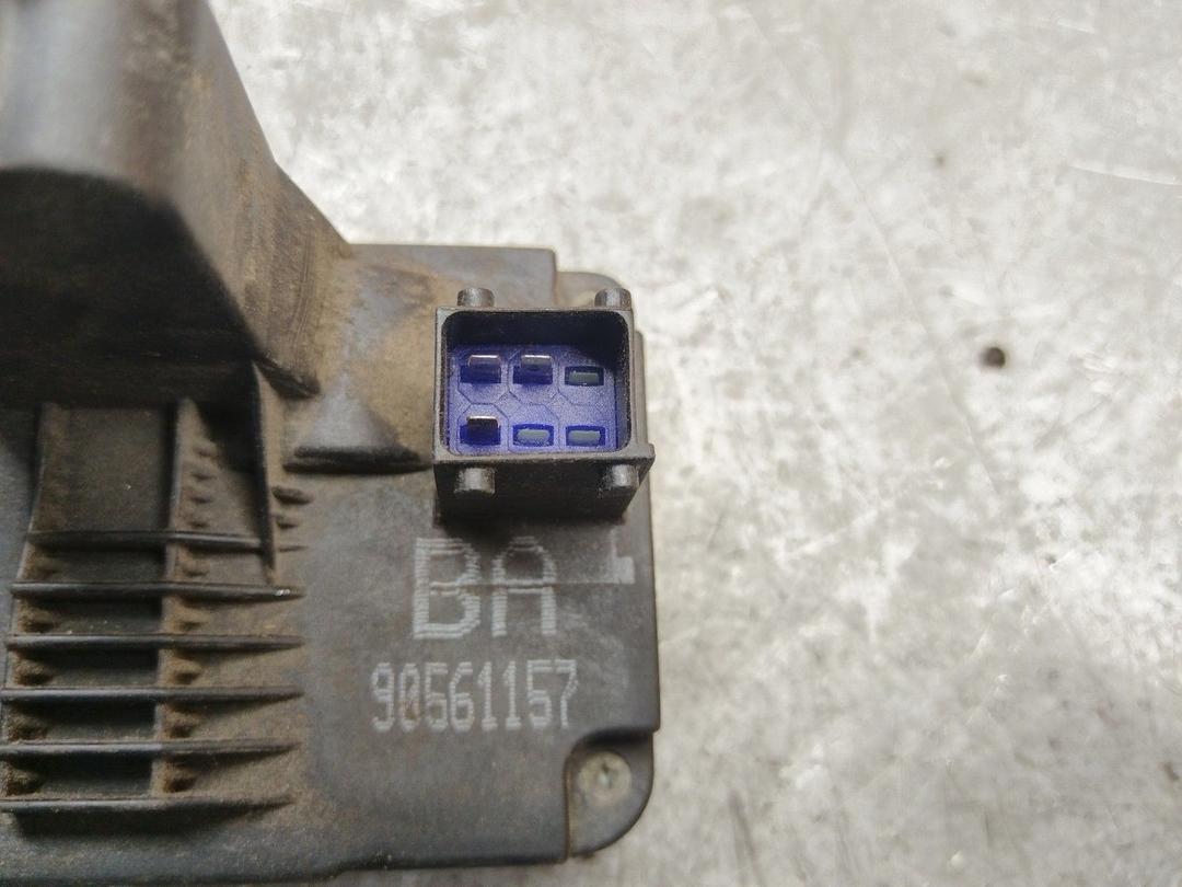 Замок двери задней левой 8NUB2M Opel Astra - Фото 4