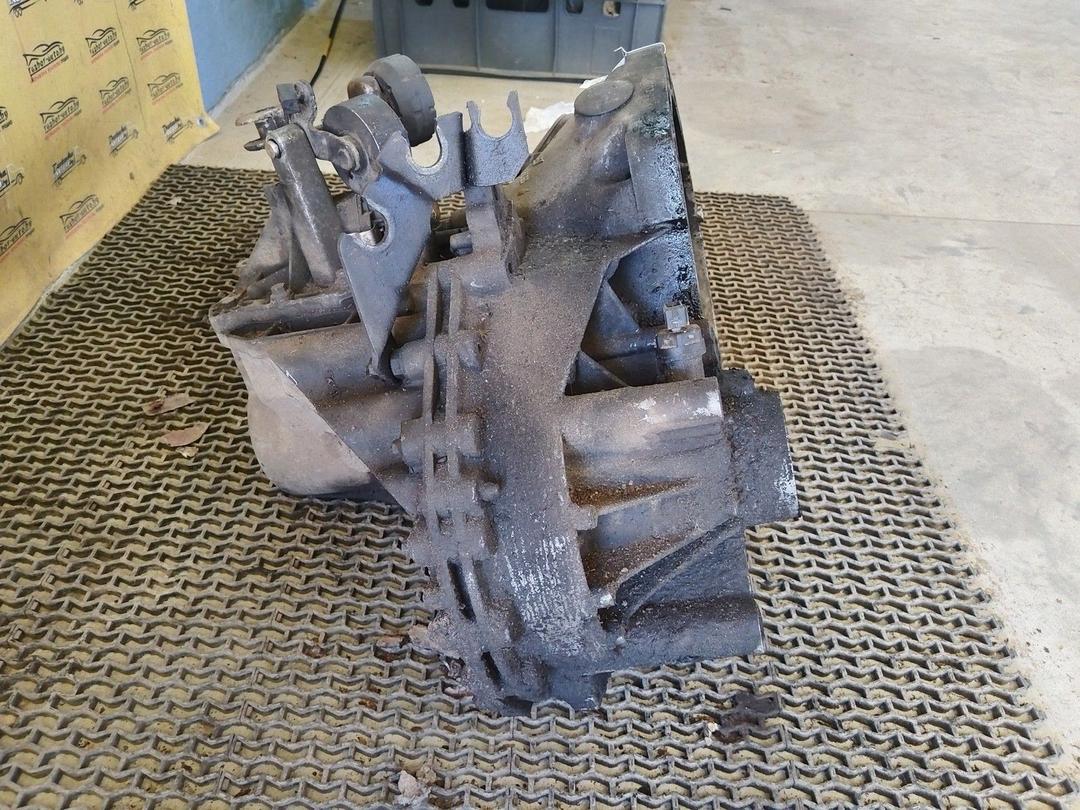 КПП механическая (МКПП) 5-ступенчатая 6LDHHR Volkswagen Sharan купить на авторазборке