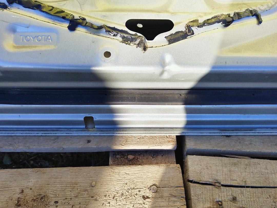 Дверь передняя левая GGM91M Toyota Avensis undefined