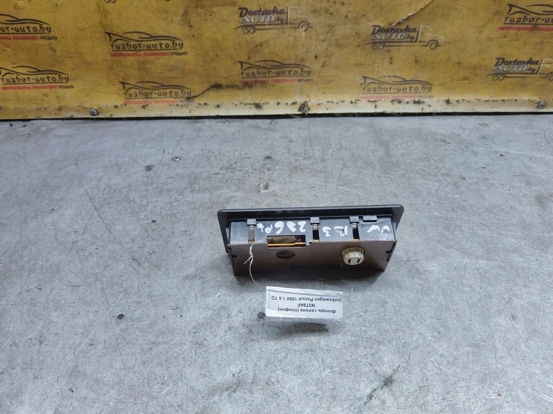 Фонарь салона (плафон) N3T9AF Volkswagen Passat купить