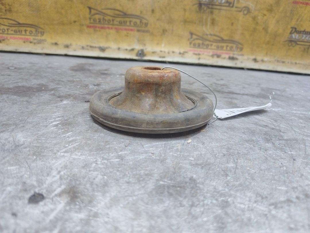 Опора амортизатора верхняя (чашка) UDH3NE Volkswagen Passat купить с доставкой