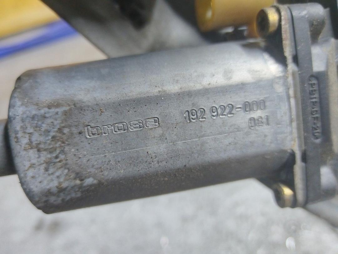 Стеклоподъемник электрический задний левый 41H8B1 Renault Laguna купить в магазине запчастей бу