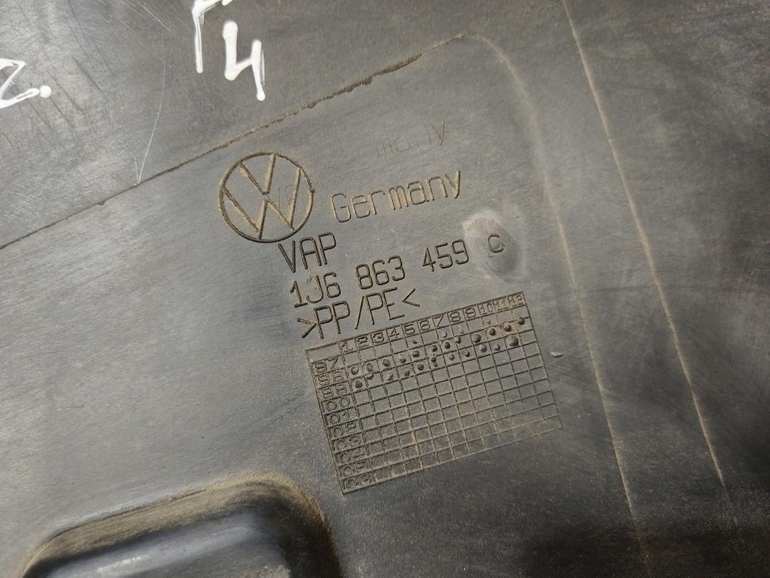 Накладка замка багажника PI35VU Volkswagen Golf купить в магазине запчастей бу