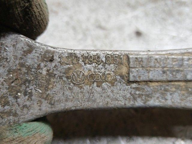 Подушка крепления КПП 1A5C2R Audi A3 купить на авторазборке