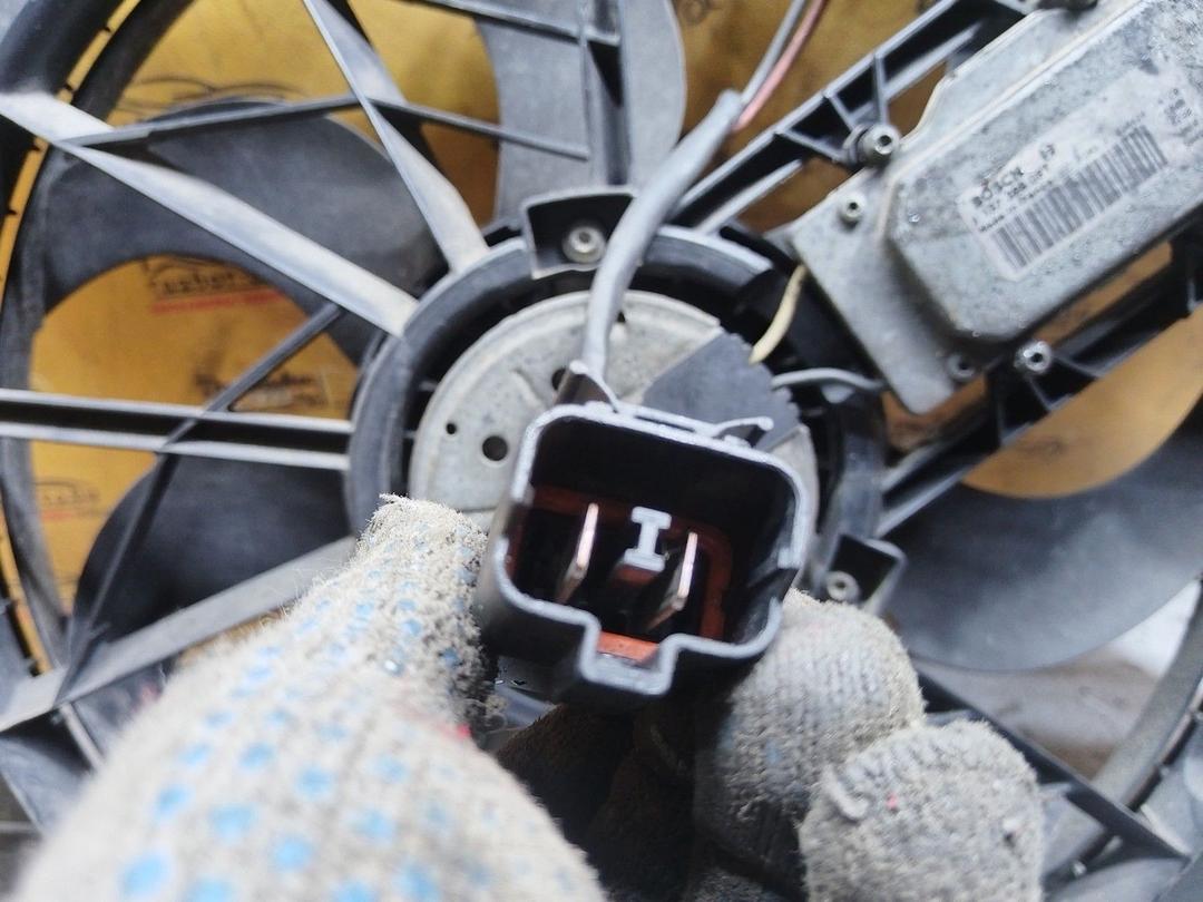 Вентилятор радиатора LHSN5K Volvo S60 купить в магазине запчастей бу