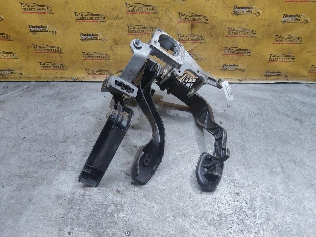 Узел педальный (блок педалей) JY022H Audi A4 купить на авторазборке