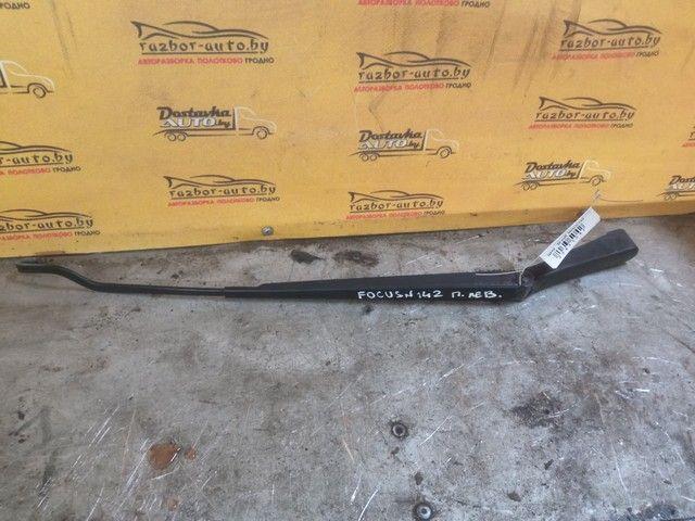 Щеткодержатель (поводок стеклоочистителя, дворник) 8N02FW Ford Focus - Фото 2