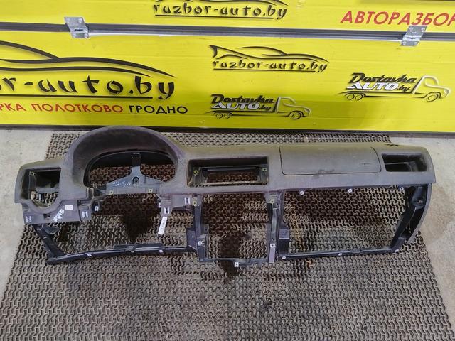 Панель передняя салона (торпедо) CSLJRK Volkswagen Golf