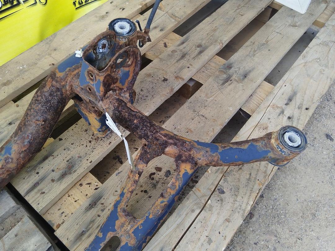 Балка подвески задняя XZTDW5 Volkswagen Passat купить с доставкой. Огромный выбор запчастей и марок авто. У нас есть практически все.