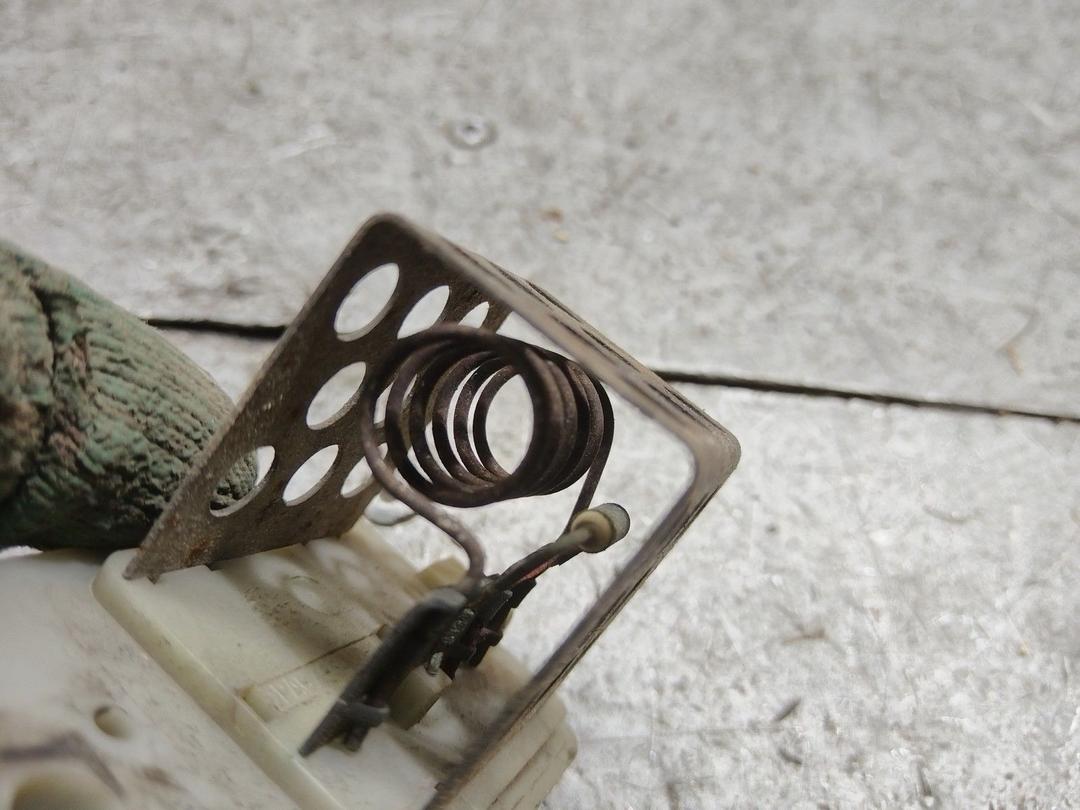 Сопротивление вентилятора охлаждения FL43YV Peugeot 607 купить в магазине запчастей бу