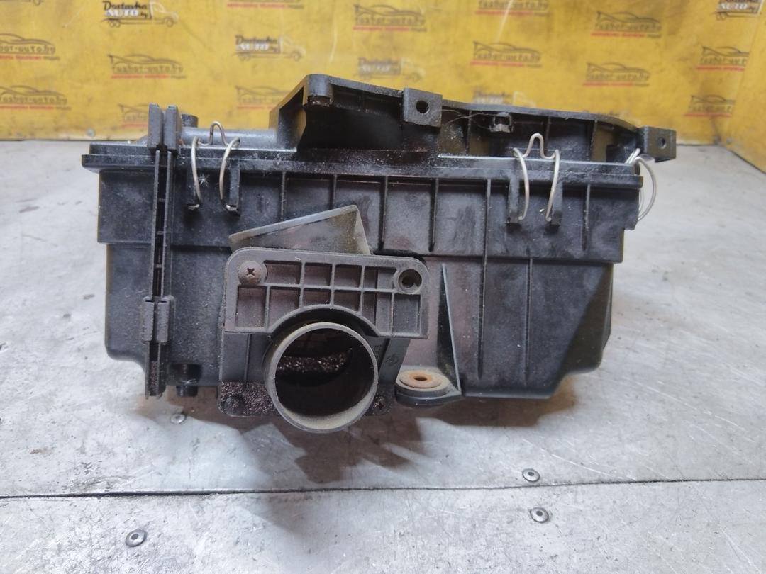 Корпус воздушного фильтра 3IR2RL Audi 80 купить на авторазборке