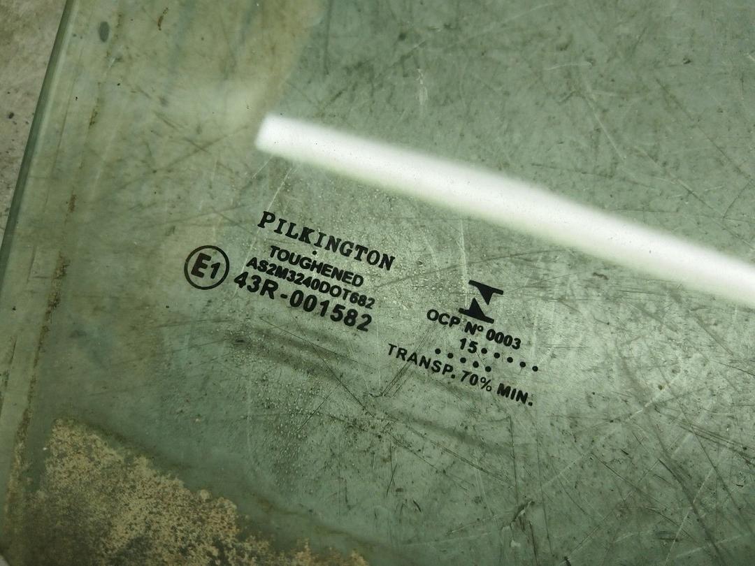 Стекло двери передней правой IOUW55 Volkswagen Golf - Фото 2