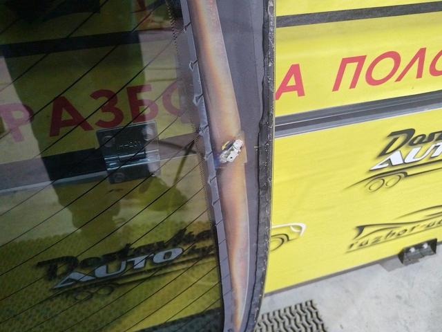 Стекло заднее VVX9QM Nissan Primera купить в магазине запчастей бу