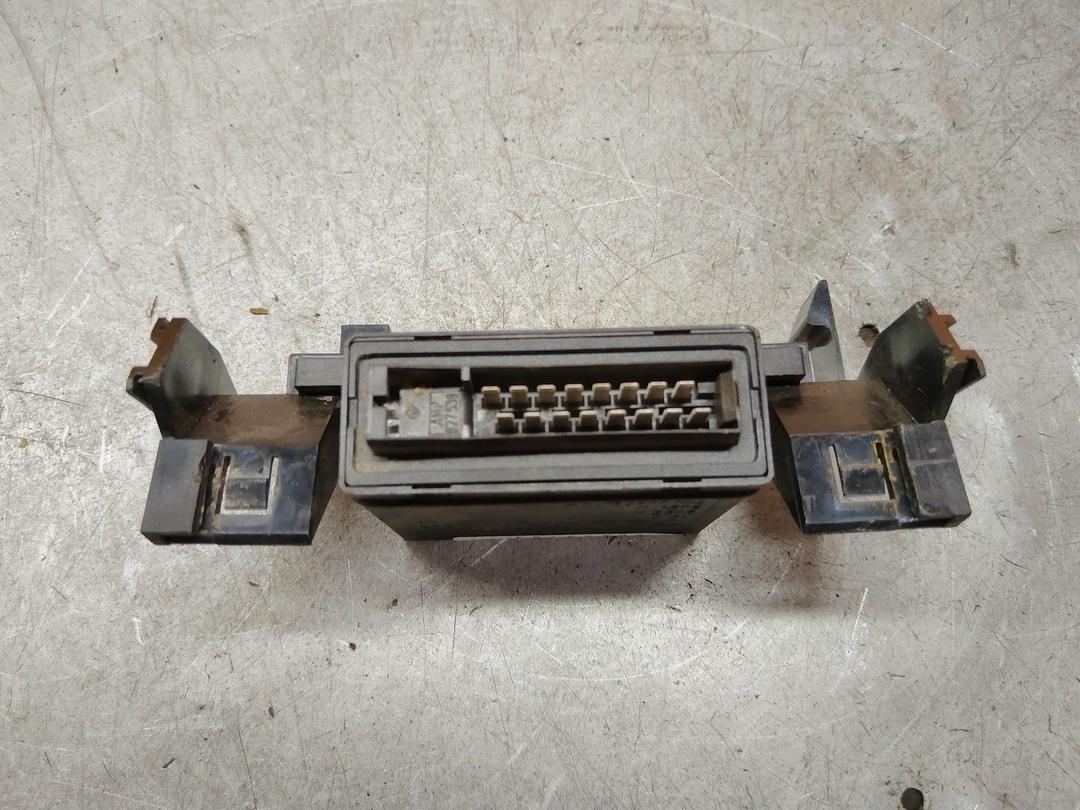 Блок комфорта 2D8PM7 Opel Zafira купить с доставкой